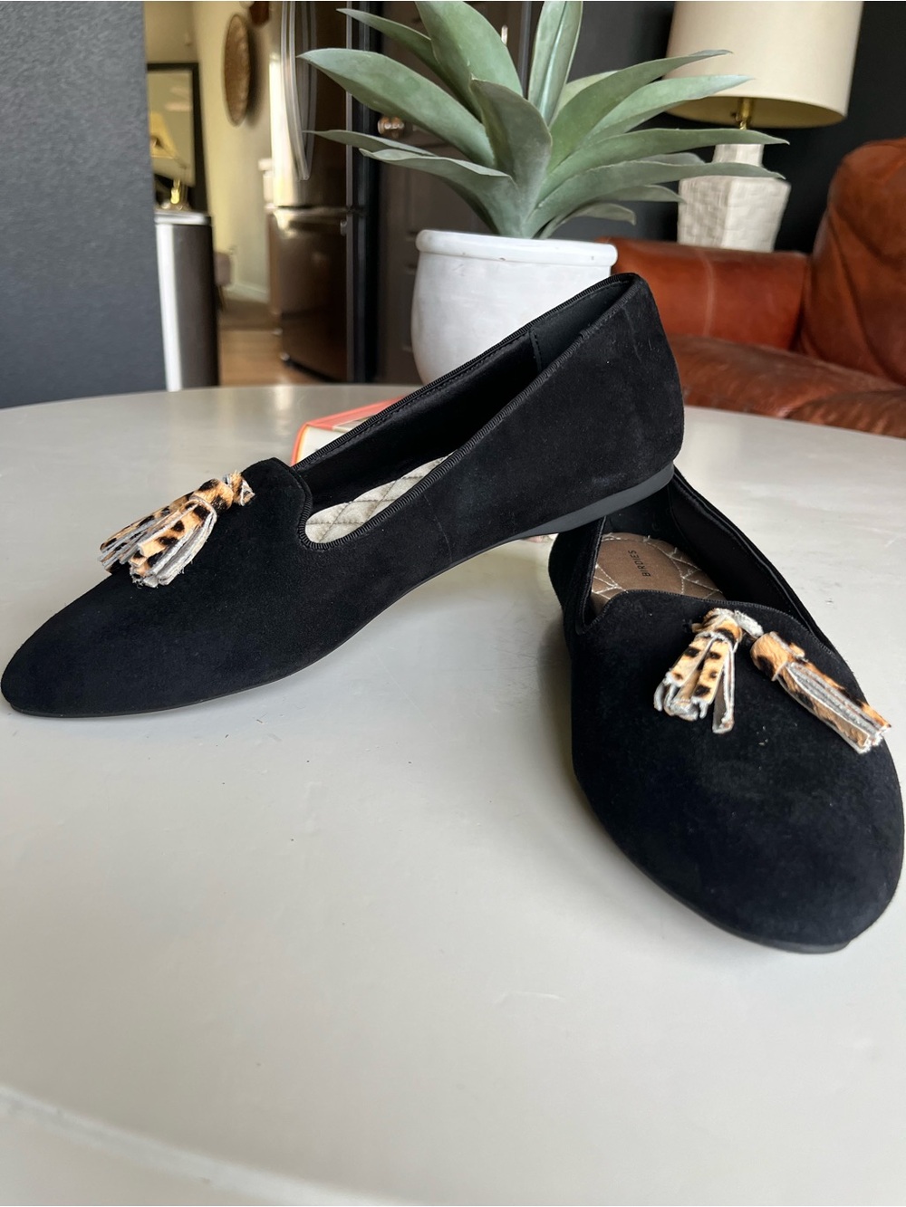 🐆 BIRDIES Black Suede Tassel Loafers w/ Leopard Calf Hair 🐆 size 8 fits like 7.